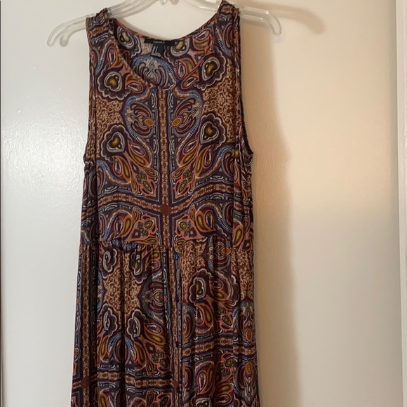 Forever 21 Maxi SOLD - Picture 2 of 3